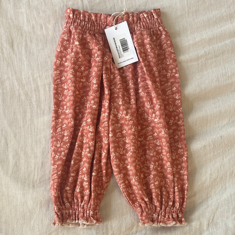 Misha and Puff baby balloon pants in bunny meadow rosewood print, 3-6 m NWT